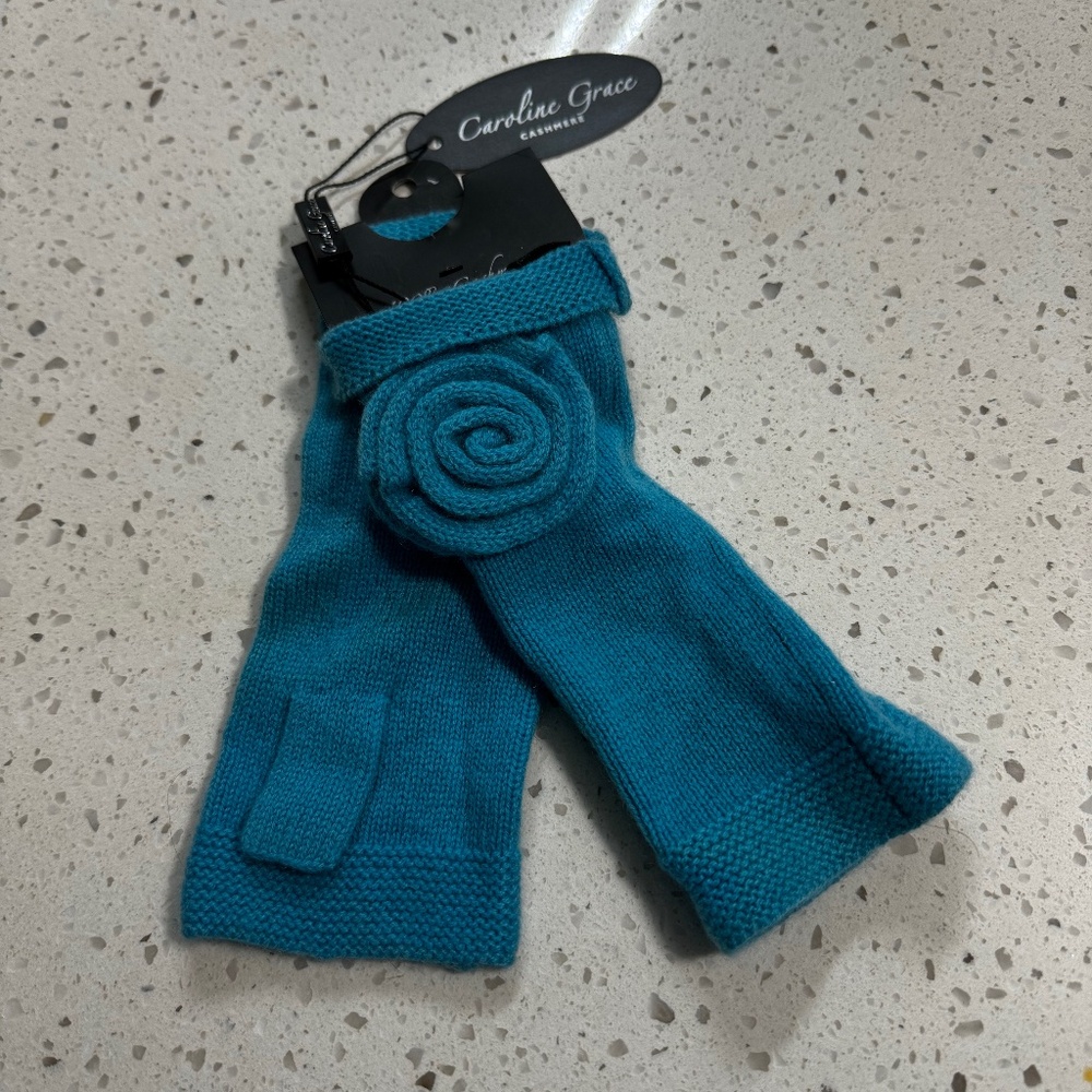 NWT 100% Cashmere Fingerless Gloves
